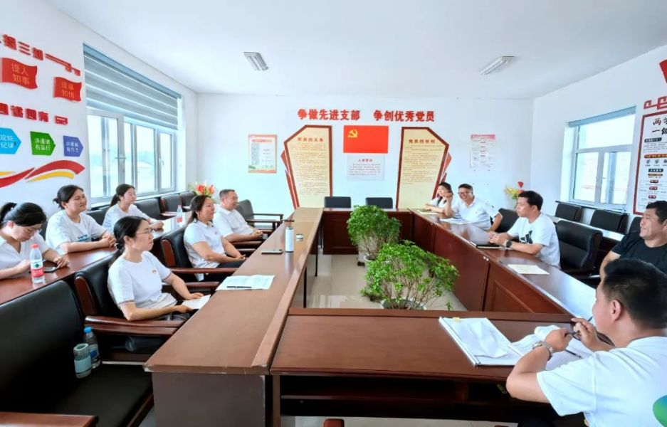 深入永安嘎查开展“感党恩、听党话、跟党走”支部结对共建活动